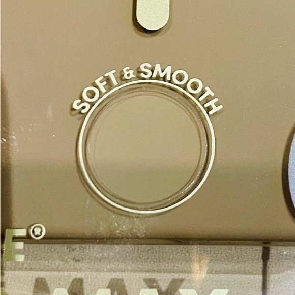 NIP💛xo poppy💛Phone Case for iPhone 14 Pro Max - Picture 3 of 6